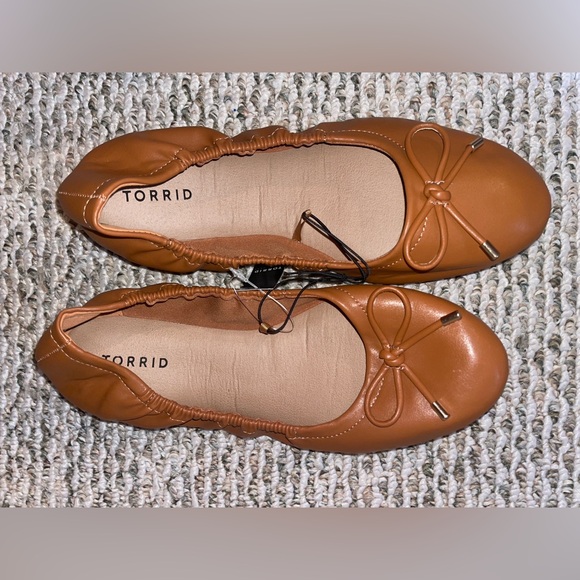 Flats - Picture 1 of 4